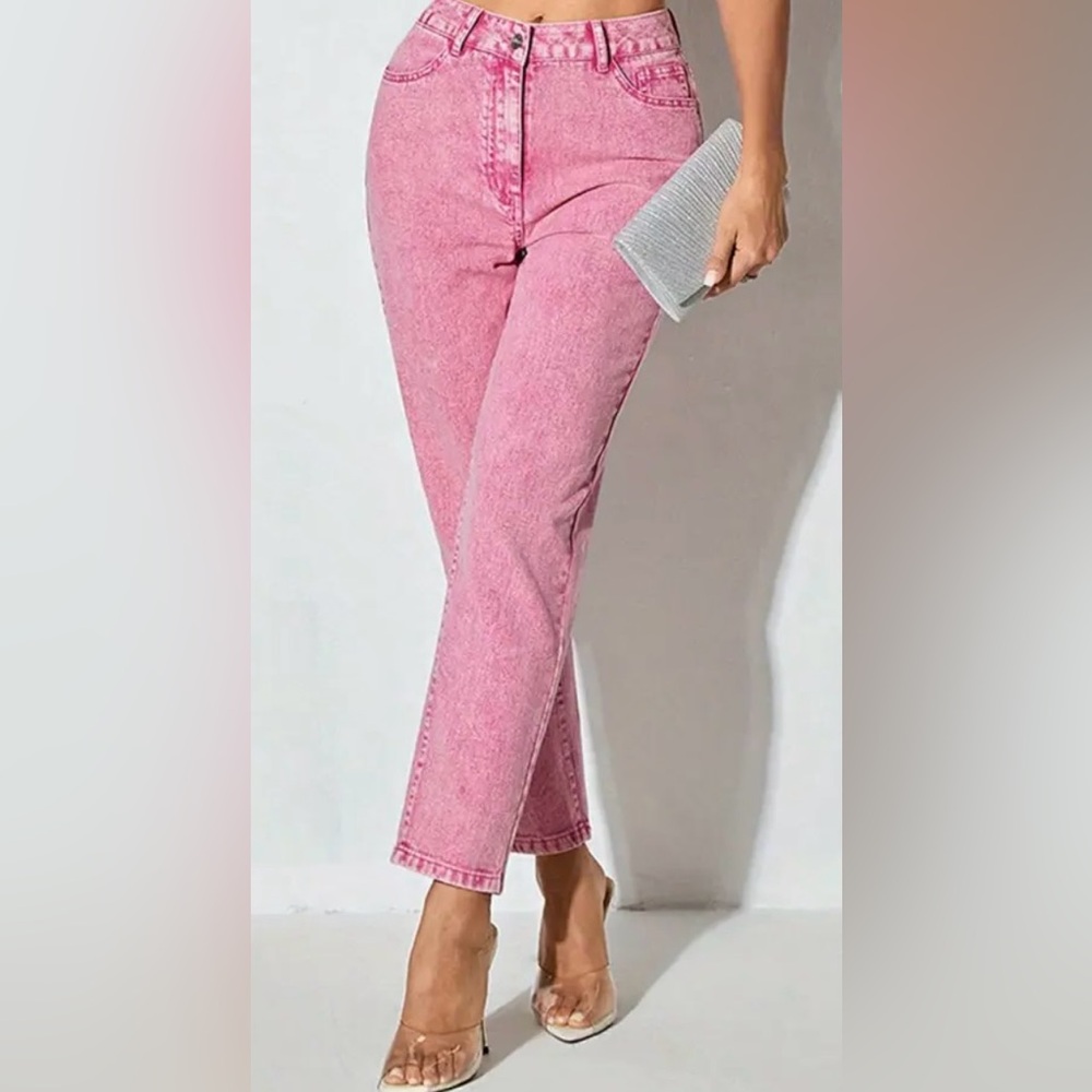 Pink Wash Straight Denim Mom Jeans | 30” Waist | 29” Inseam | NWT - Picture 2 of 7